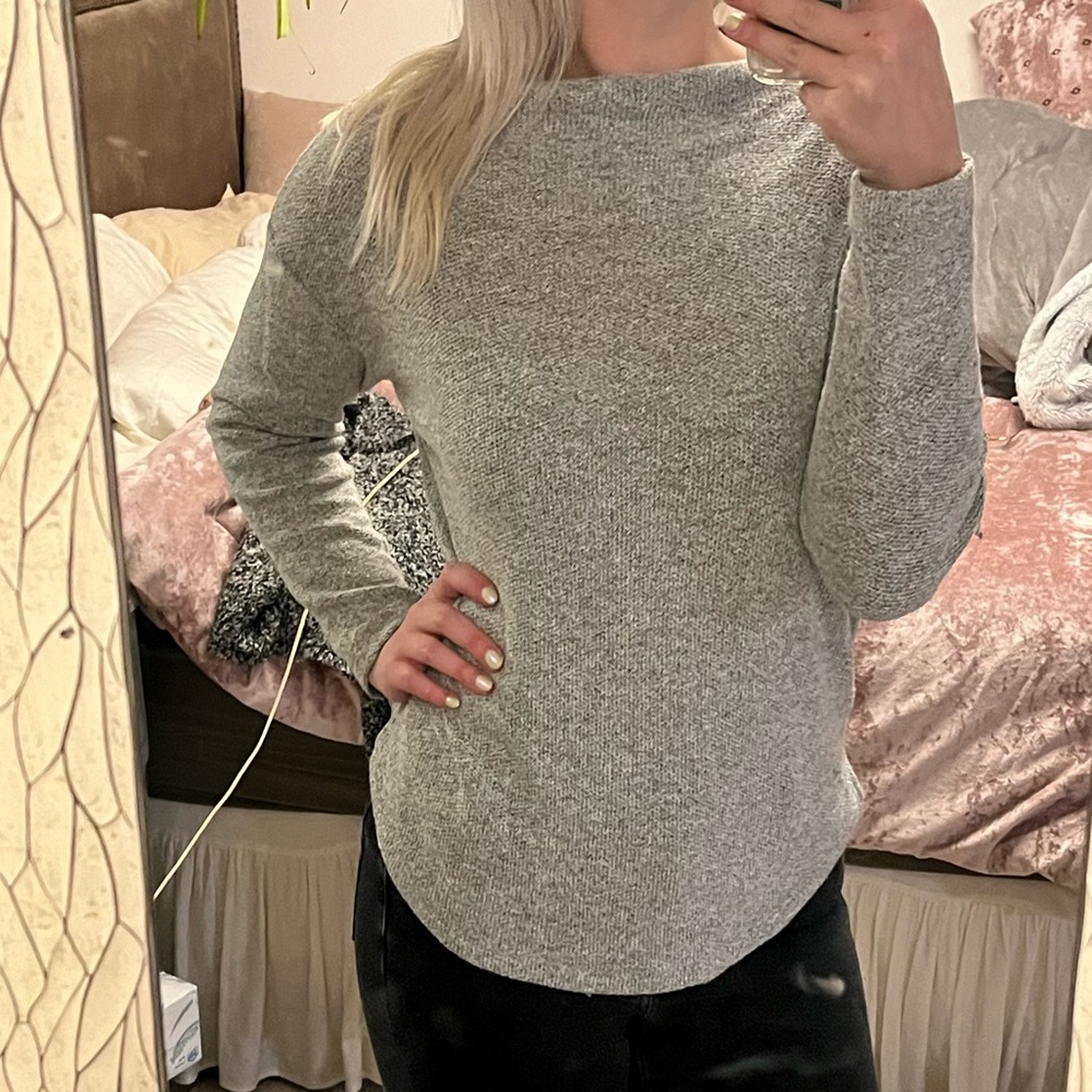 Old Navy soft comfy gray lightweight sweater
